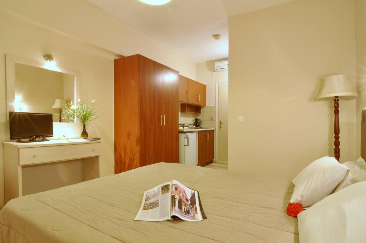 Discover Comfort and Charm at Veroniki Studios and Apartments