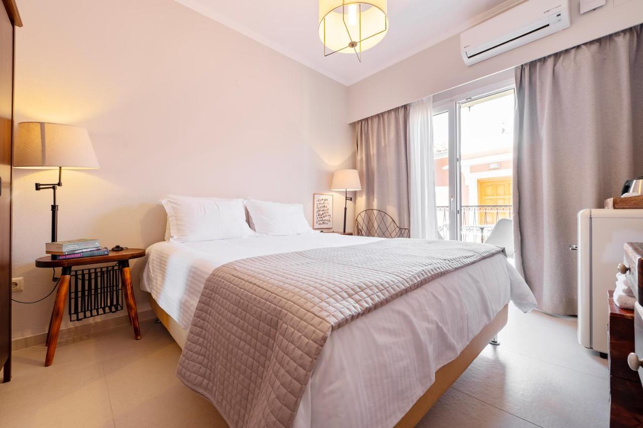 Experience Serenity and Luxury at Hotel Avra